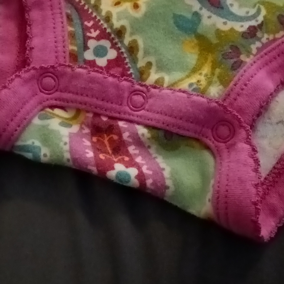Paisley onesie - Picture 2 of 4